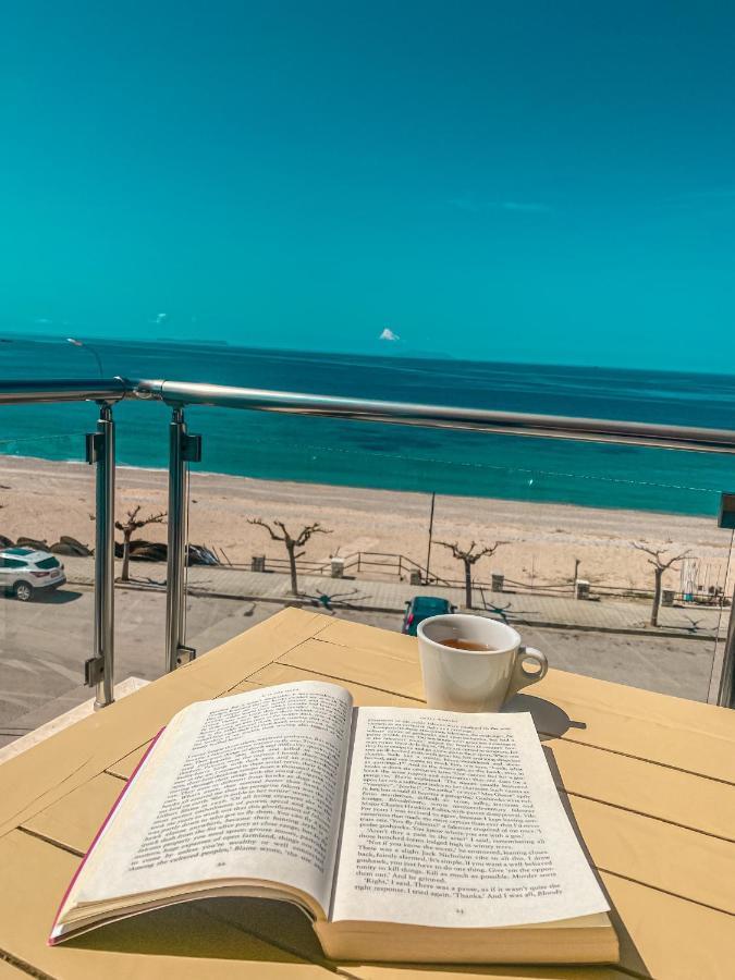 Aljur Hotel Himara Kültér fotó