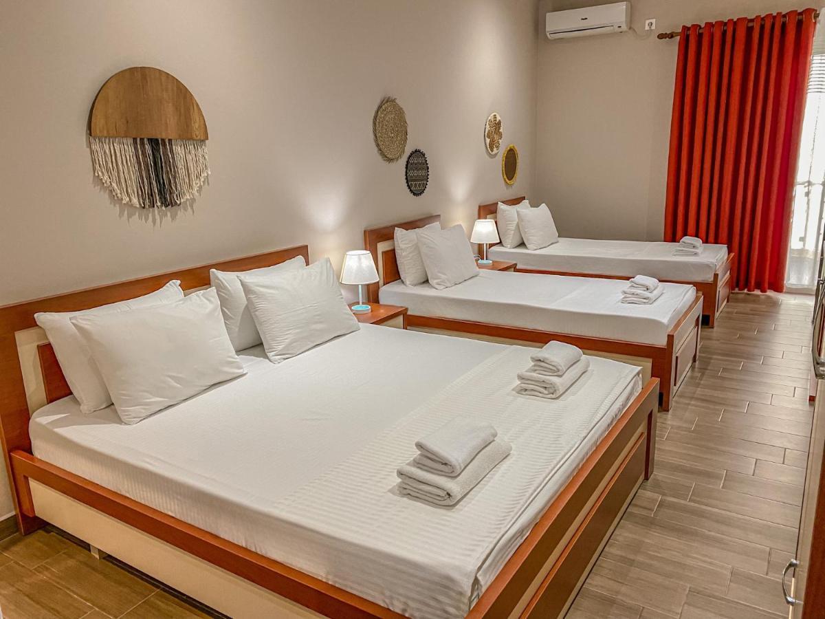 Aljur Hotel Himara Kültér fotó