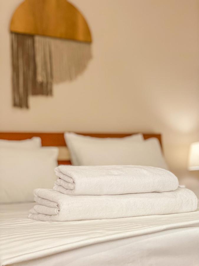 Aljur Hotel Himara Kültér fotó